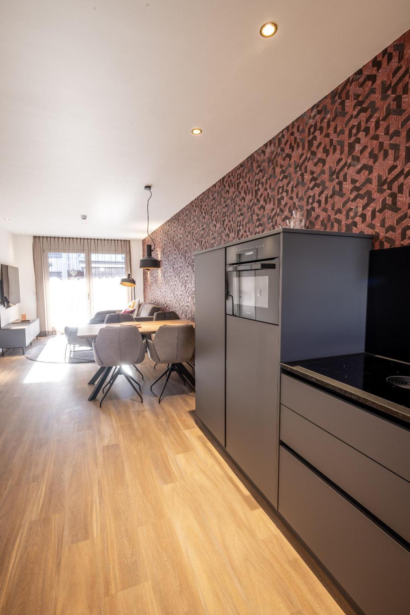 Alp Living Apartments Self-Check In Innsbruck Room photo